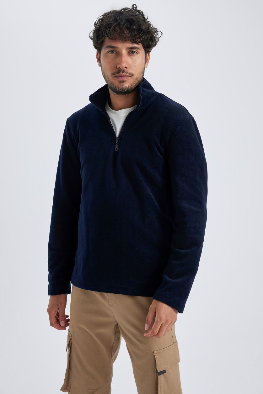 MAN NAVY Regular Fit Stand Collar Zippered Fleece Sweatshirt
