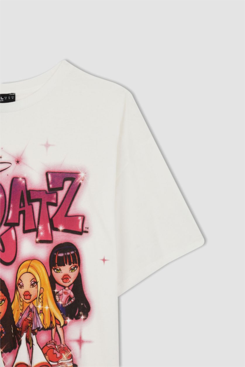 WOMAN White Oversize Fit Bratz Lisanslı Crew Neck Short Sleeve T-Shirt
