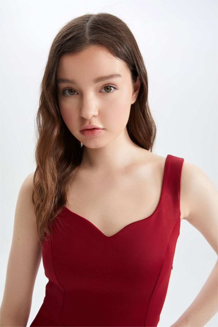 Kadın Kırmızı Elbise