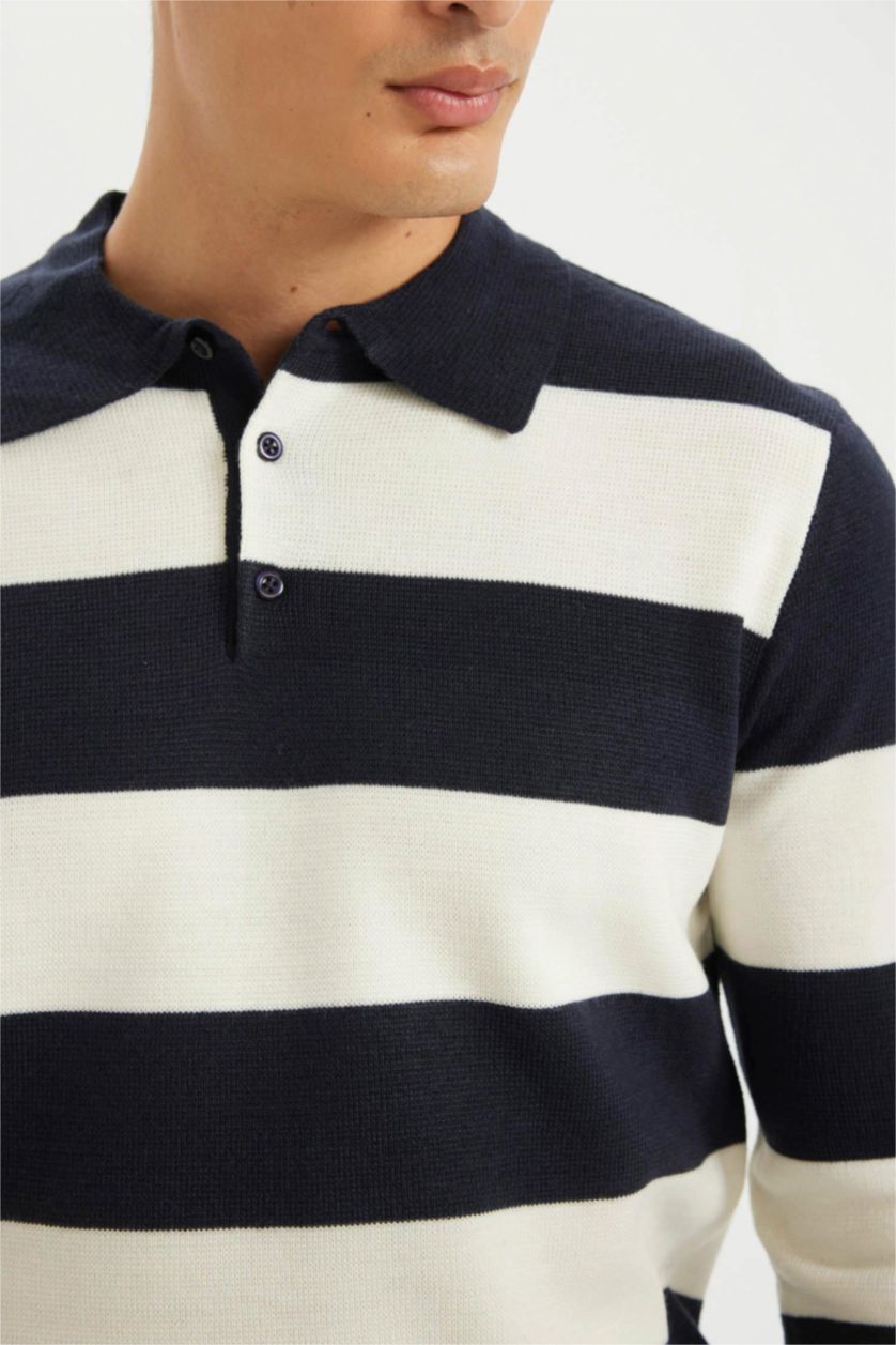 MAN NAVY Standard Fit Knitwear Pullover
