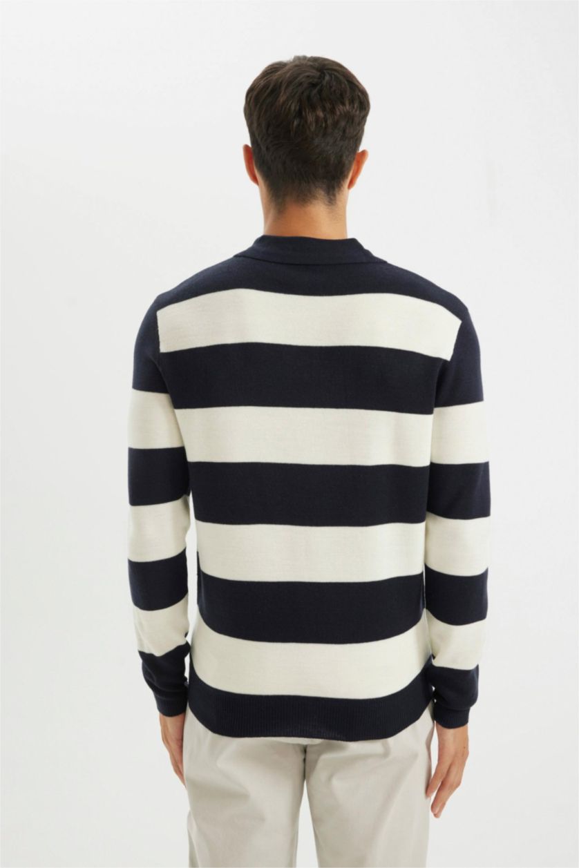 MAN NAVY Standard Fit Knitwear Pullover
