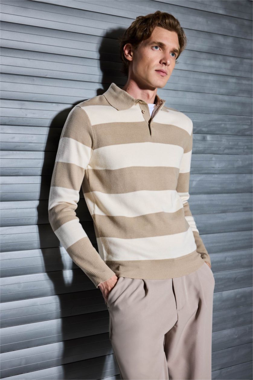 Erkek Kum Standart Fit Polo Yaka Düğmeli Renk Bloklu Triko Kazak