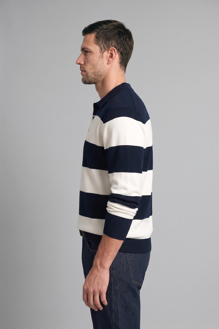 MAN NAVY Standard Fit Knitwear Pullover