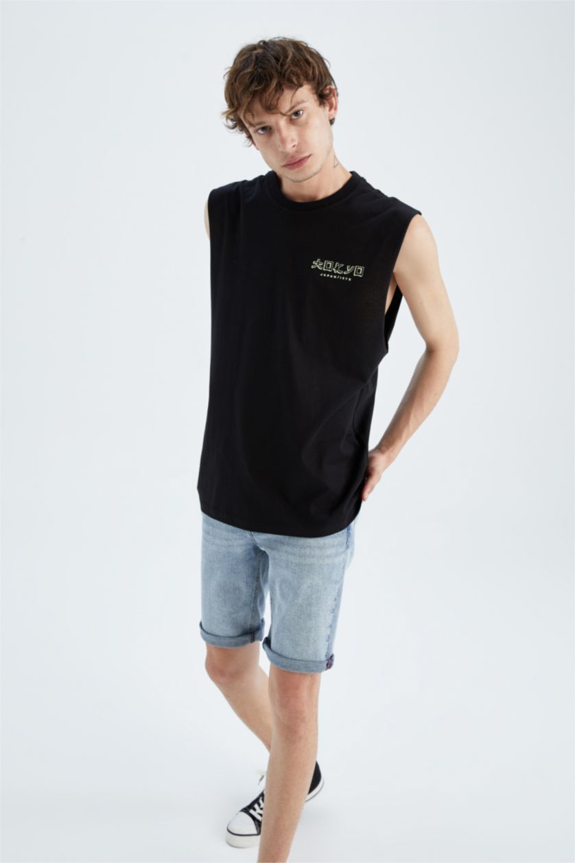 MAN Black Boxy Fit Printed Crew Neck Sleeveless Tank Top