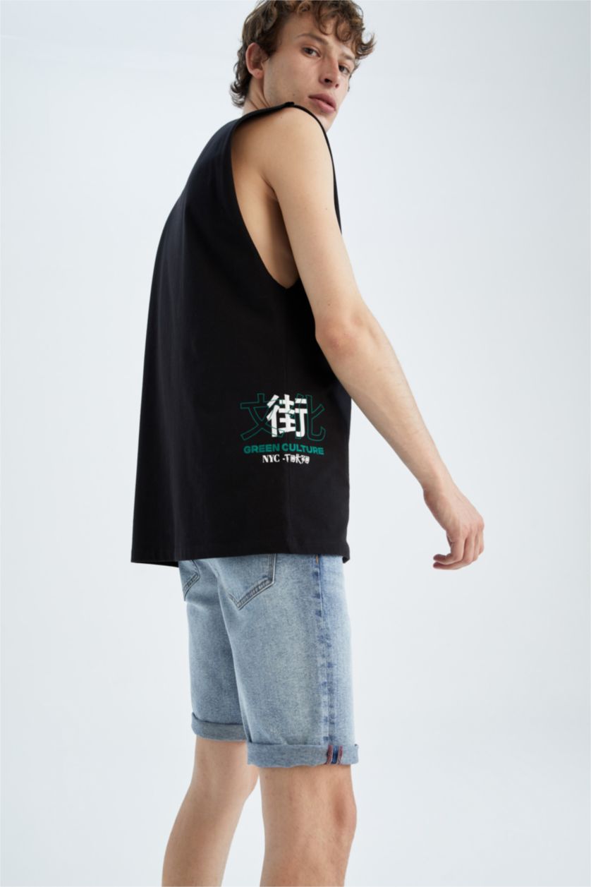 MAN Black Boxy Fit Printed Crew Neck Sleeveless Tank Top