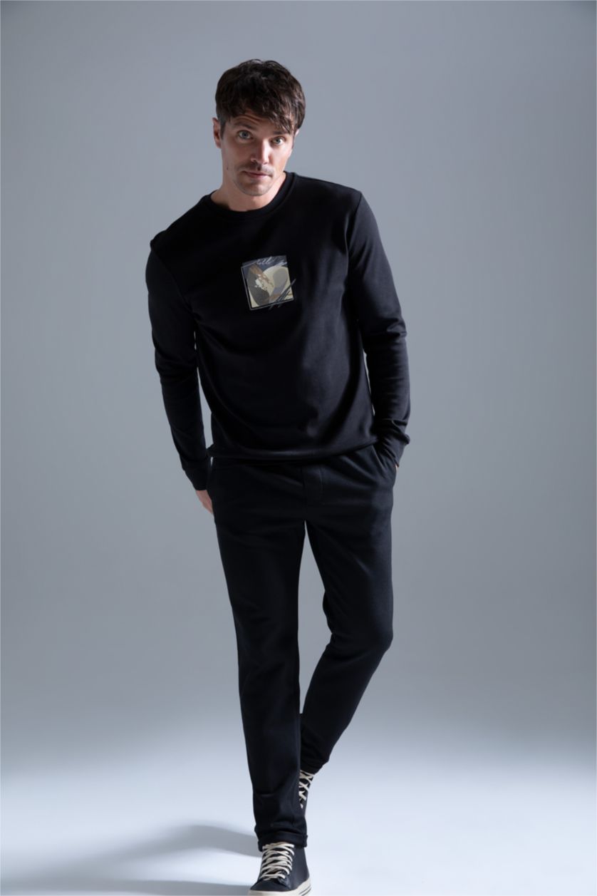 MAN Black Modern Fit Sweatshirt