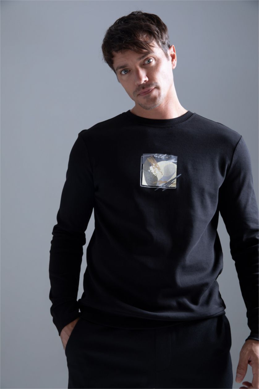 MAN Black Modern Fit Sweatshirt