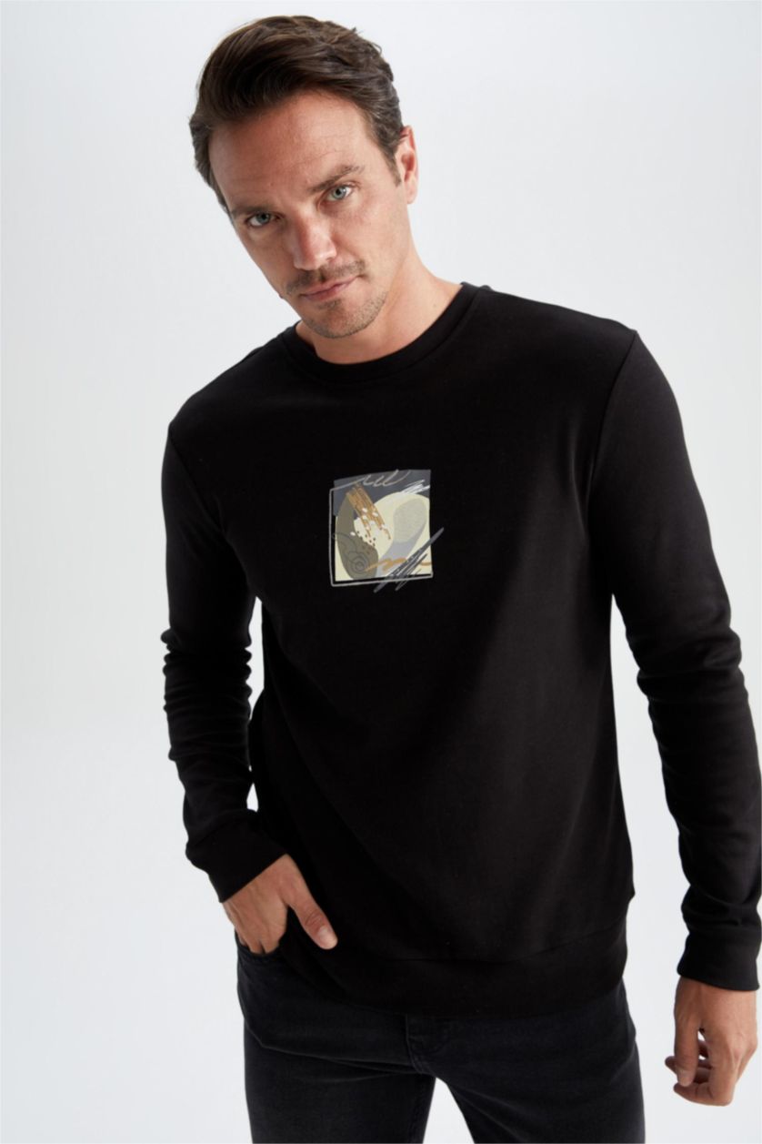 MAN Black Modern Fit Sweatshirt