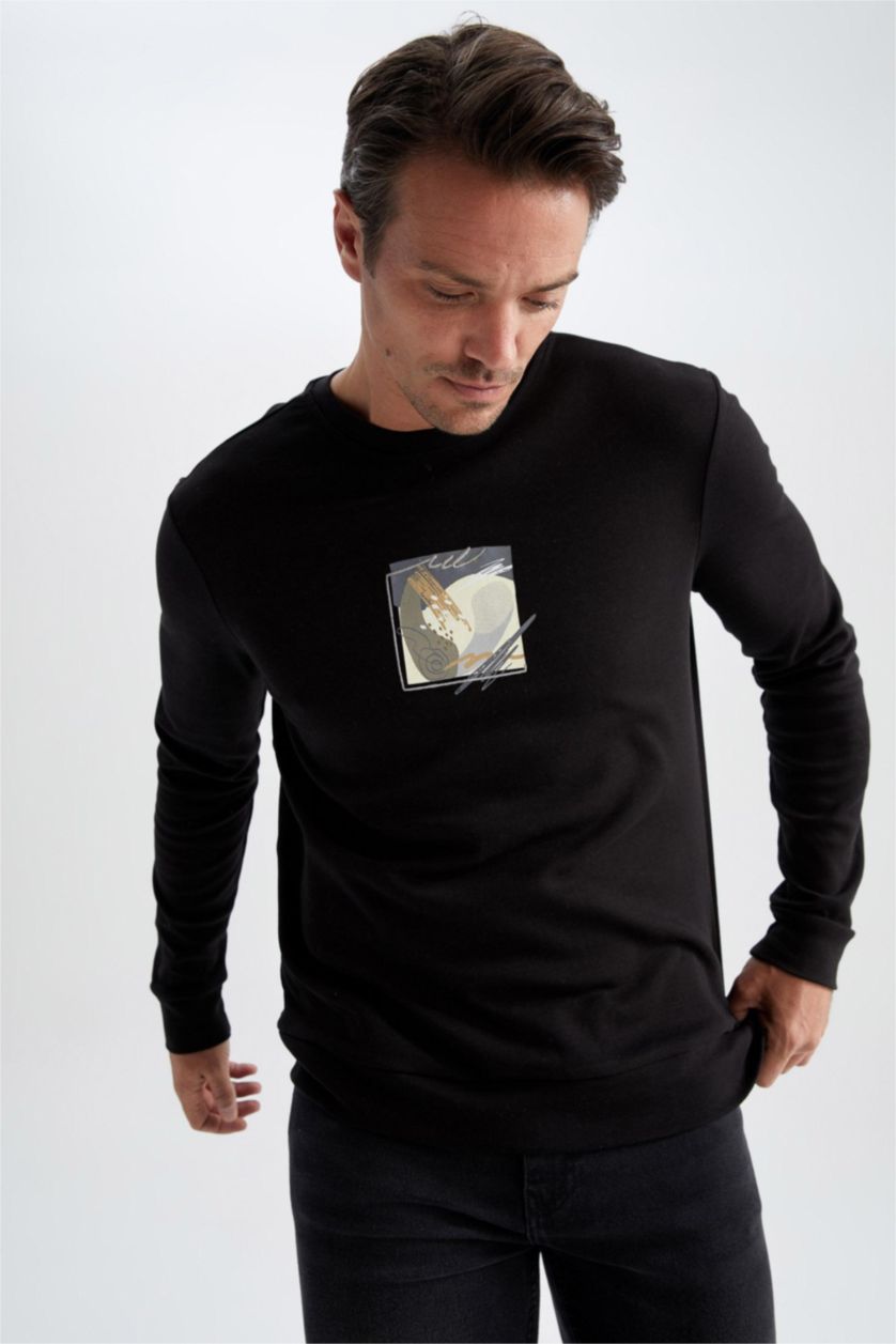 MAN Black Modern Fit Sweatshirt