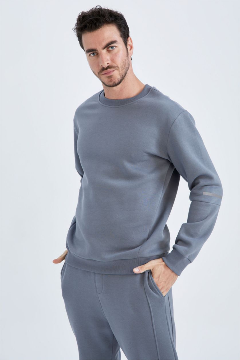 MAN Grey Standard Fit Thick Sweatshirt Fabric Sweatshirt