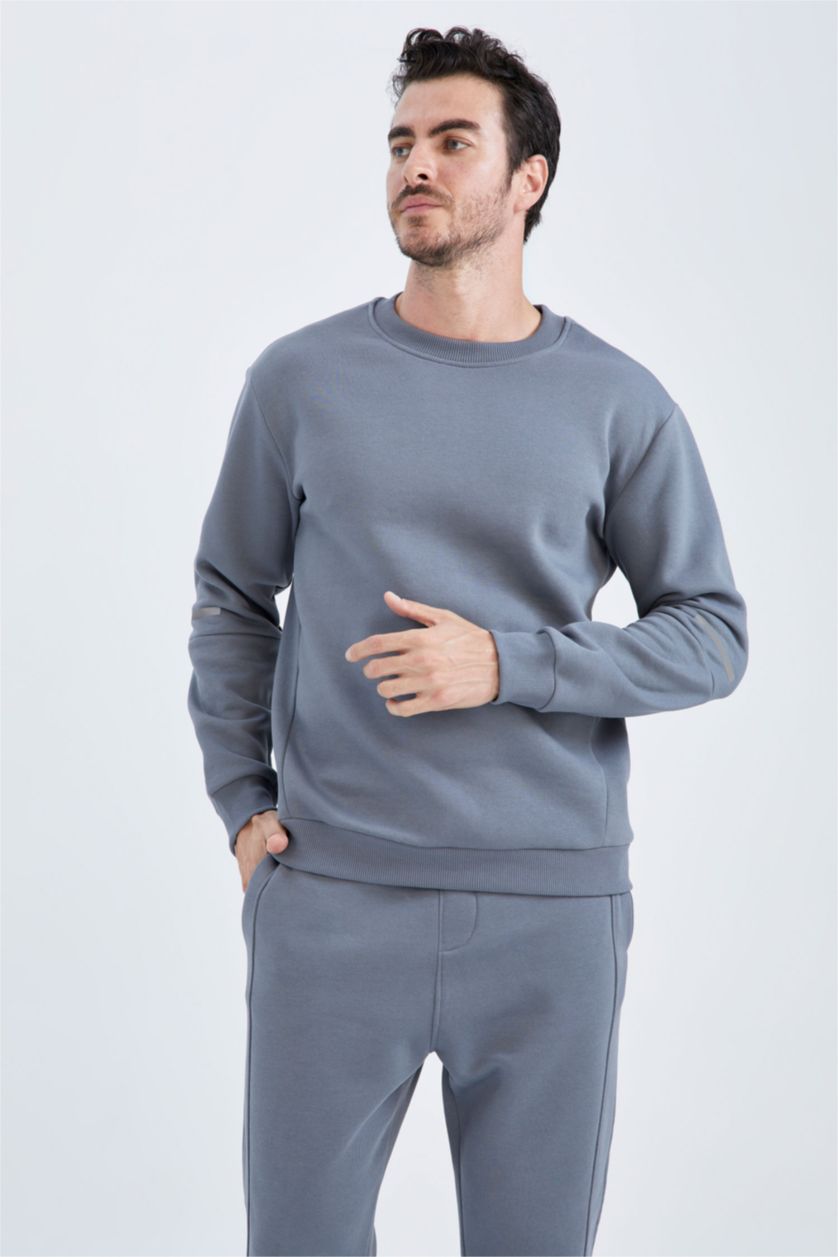 MAN Grey Standard Fit Thick Sweatshirt Fabric Sweatshirt
