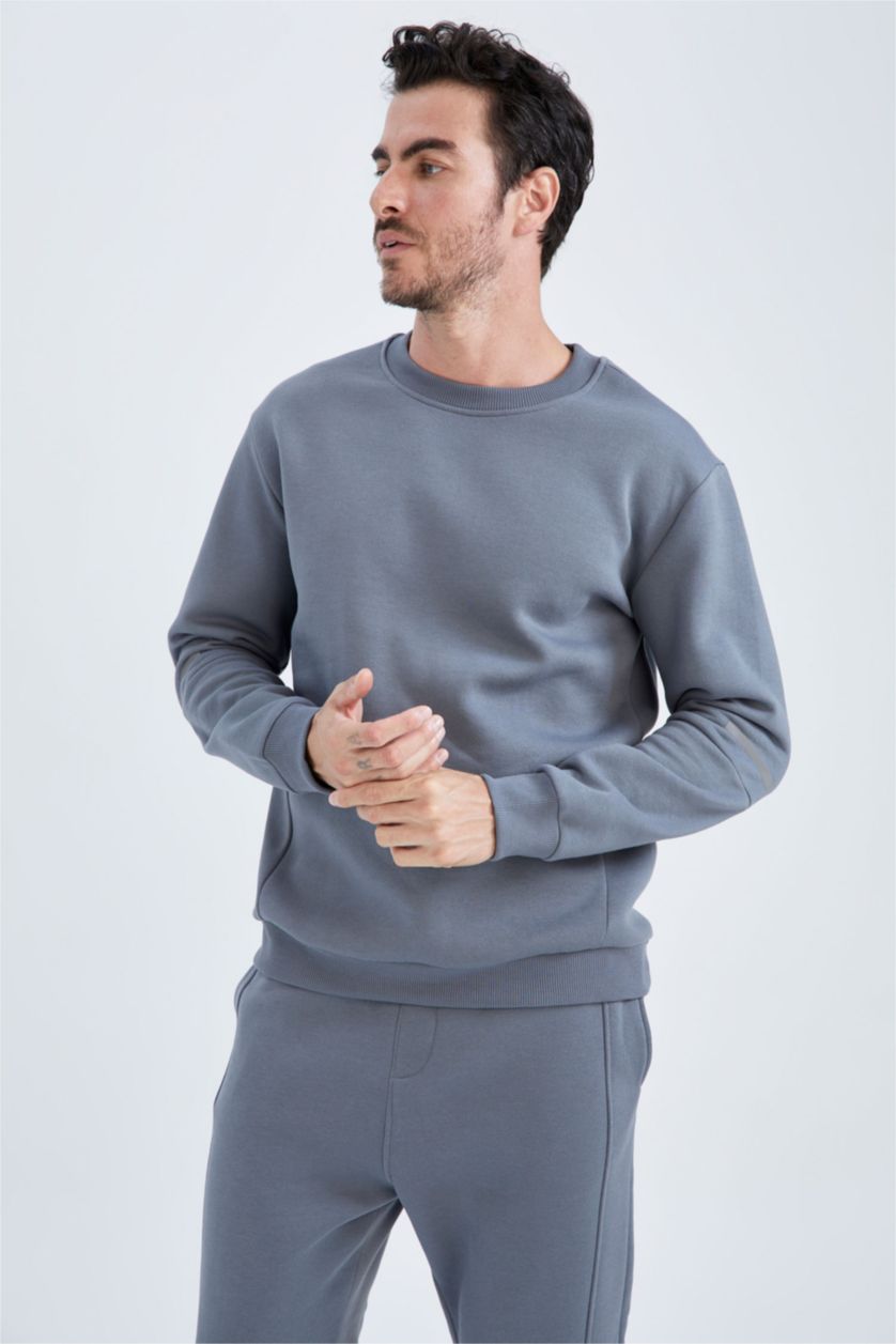 MAN Grey Standard Fit Thick Sweatshirt Fabric Sweatshirt