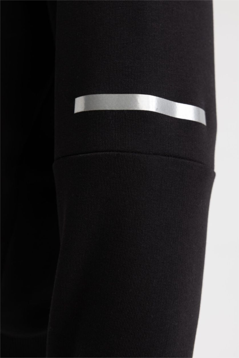 MAN Black Defacto Fit Standard Fit Crew Neck Sweatshirt