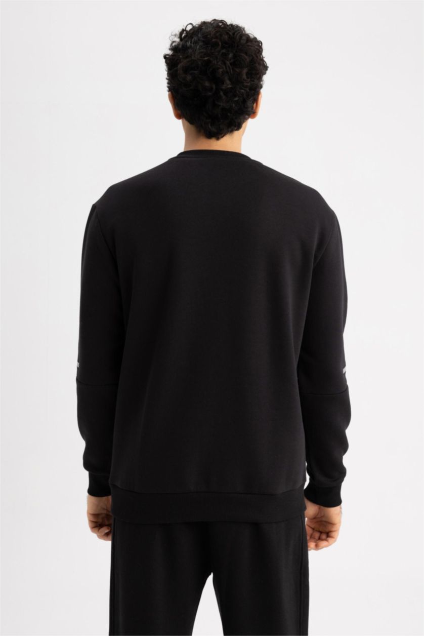 MAN Black Defacto Fit Standard Fit Crew Neck Sweatshirt