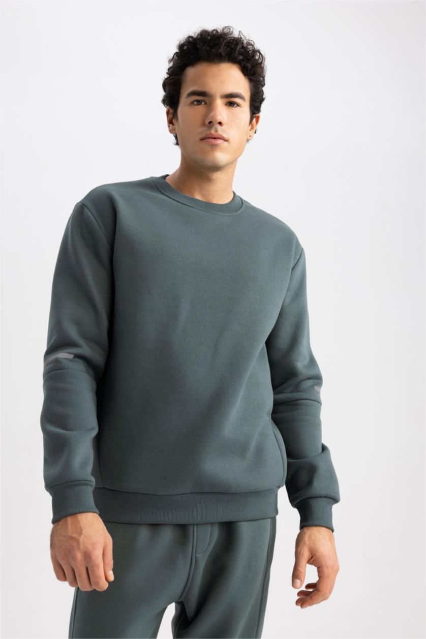 Men Green Standard Fit Thick Sweatshirt Fabric Sweatshirt