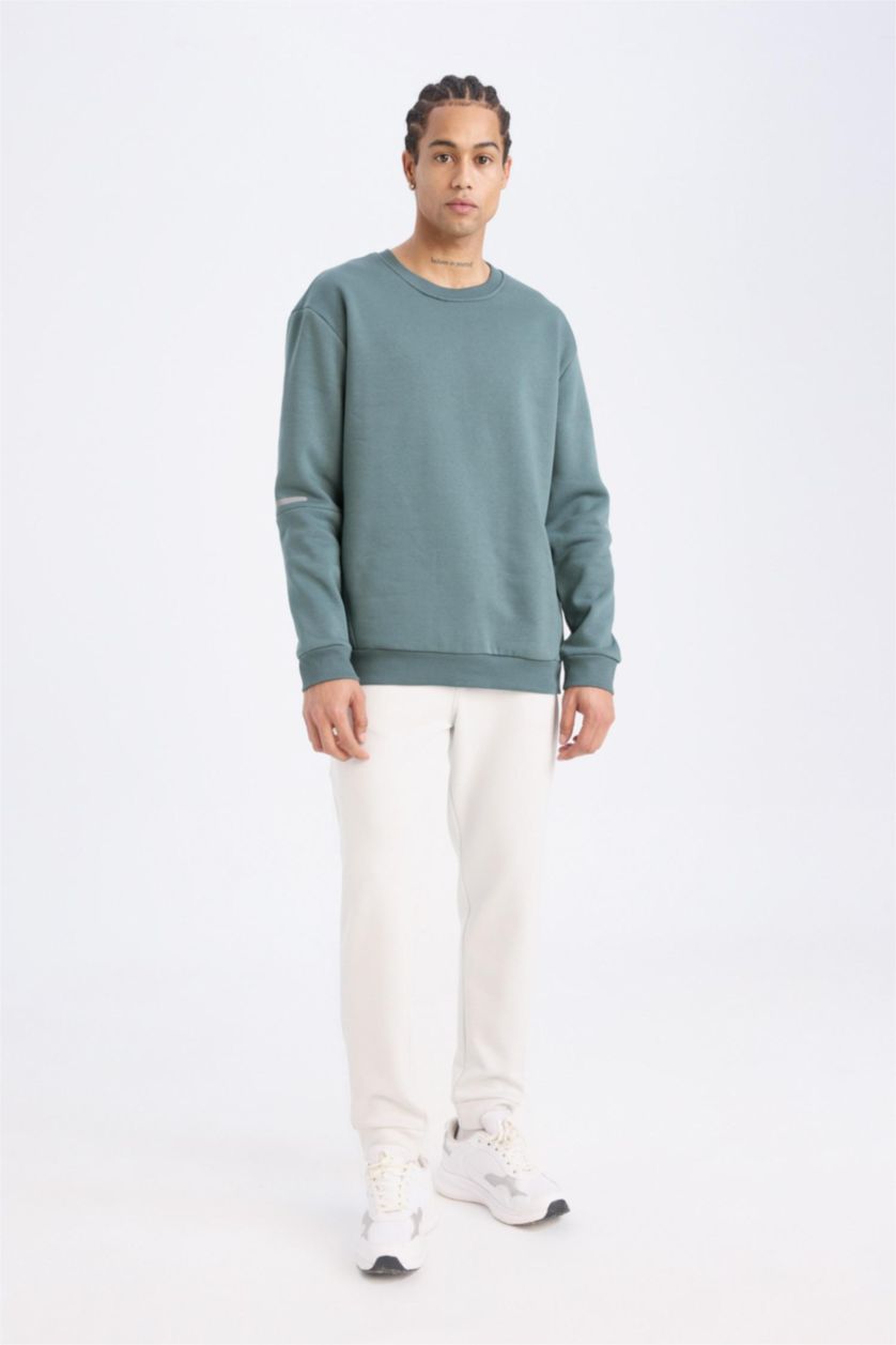 MAN Green DeFactoFit Standard Fit Crew Neck Sweatshirt