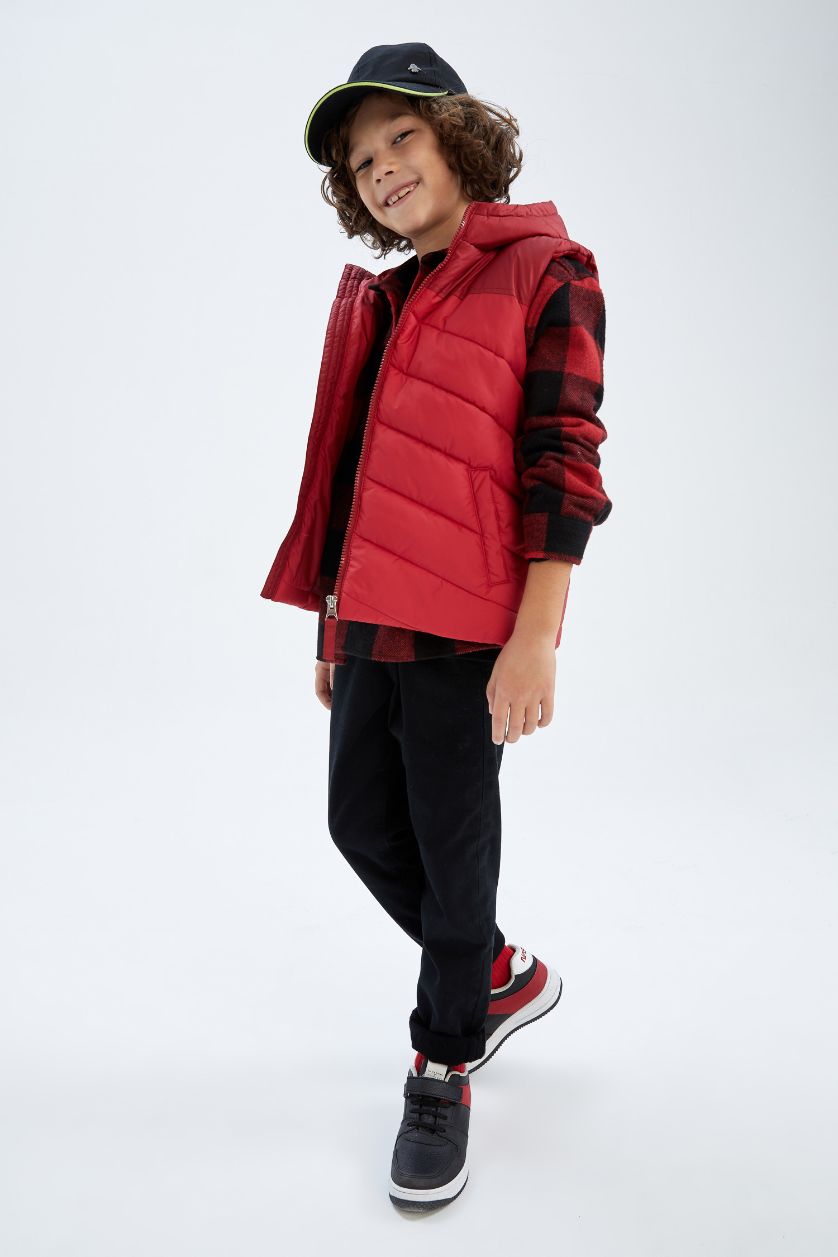 BOYS & TEENS Bordeaux Boy Water Repellent Hooded Vest