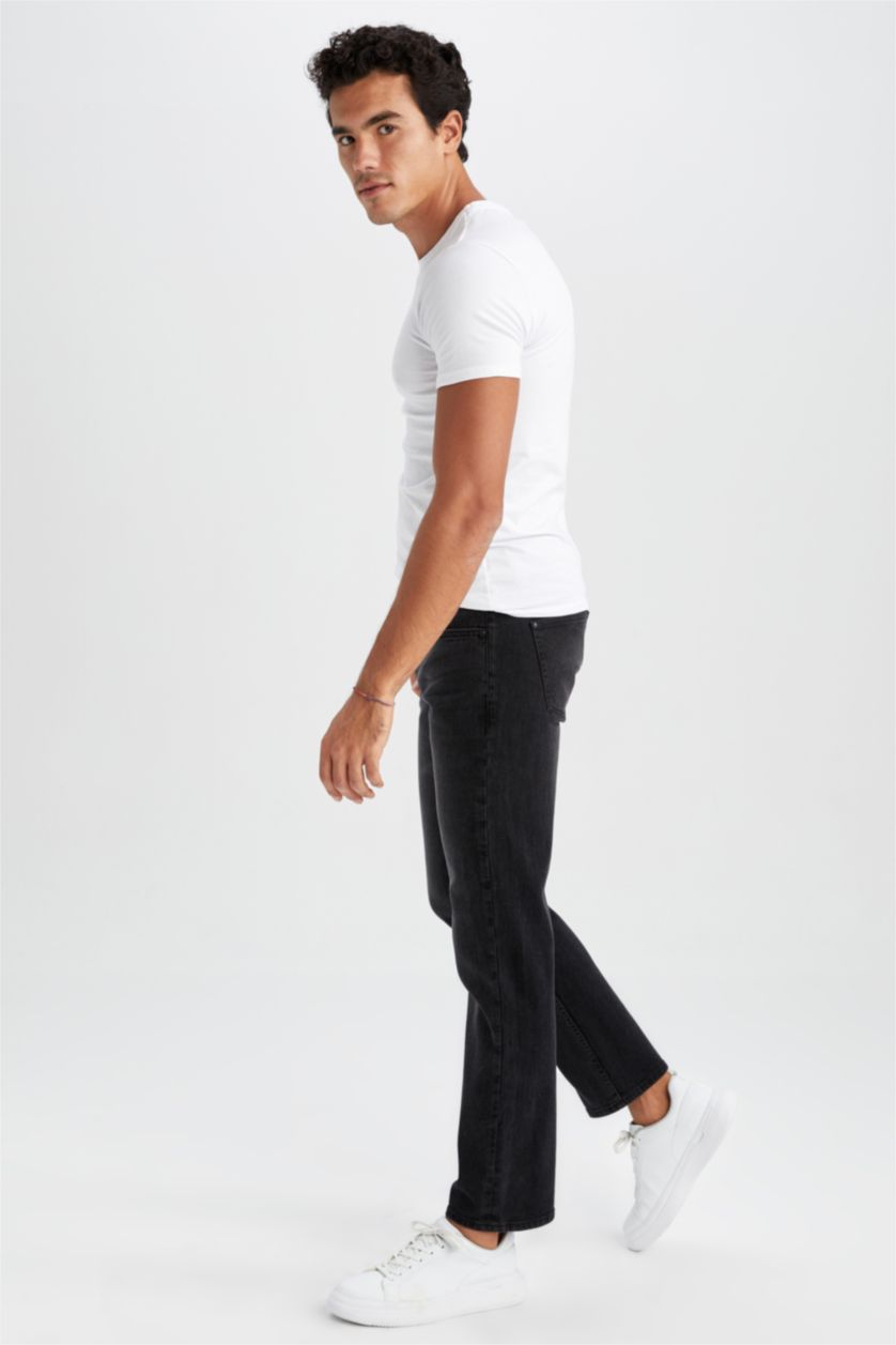 Man Black Sergio Regular Fit Normal Waist Pipe Leg Jeans