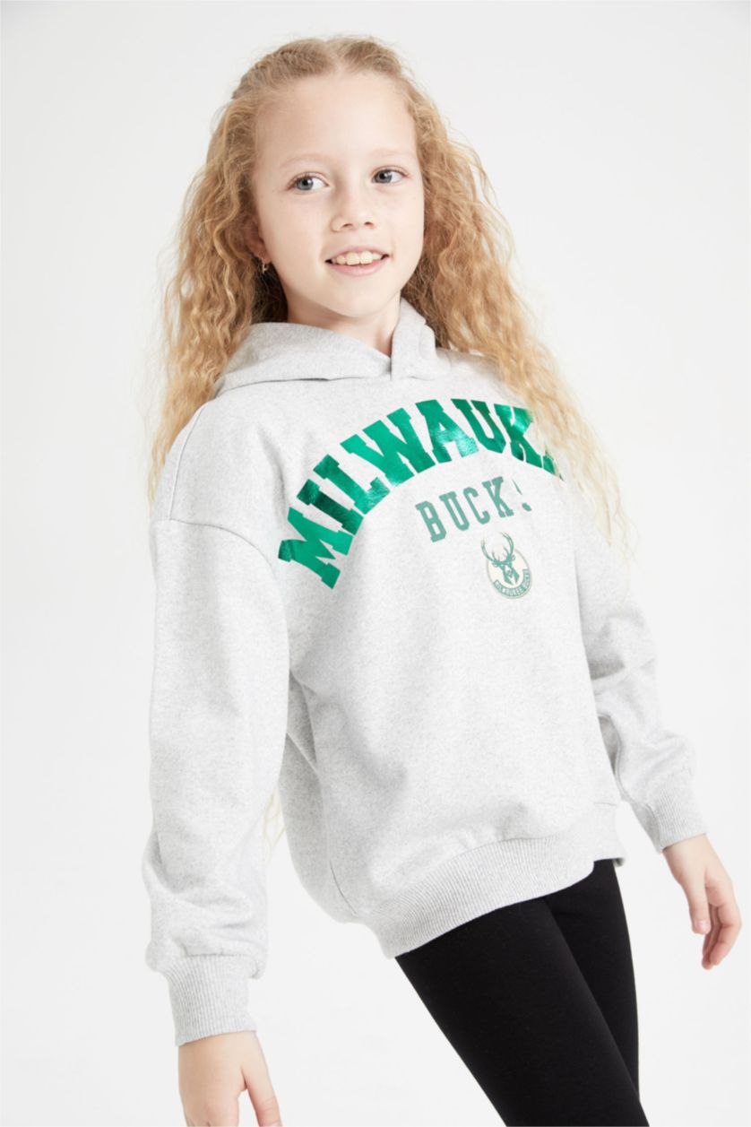 Girls & Teens Light Grey Melange Regular Fit NBA Milwaukee Bucks Licensed Crew Neck Sweatshirt