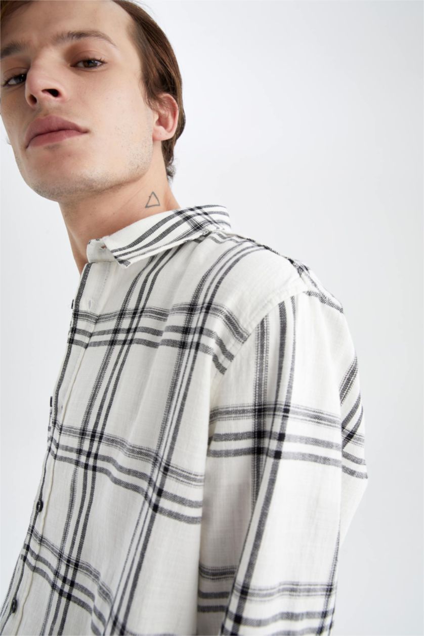 رجالي اللون الحجري قميص بولو قطن بوبلين بقصة عادية مطبوع