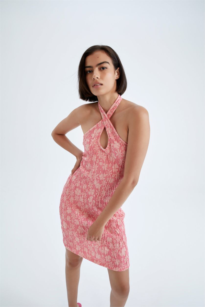 FEMME Rose Mini-robe à manches courtes à fleurs et col cache-cœur moulant