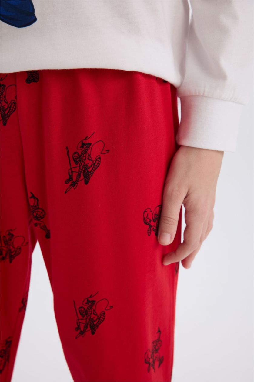 Erkek Çocuk - Genç Erkek Beyaz Pijama Takımı Marvel Spiderman Uzun Kollu Üst Uzun Alt Erkek Çocuk