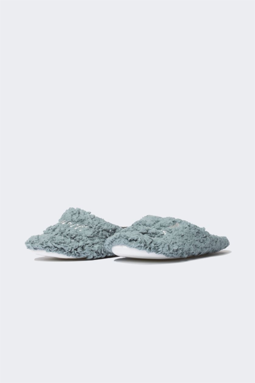 WOMAN Aqua Women Fall in Love Flat Sole Indoor Slippers