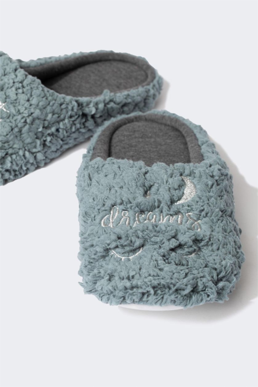 WOMAN Aqua Women Fall in Love Flat Sole Indoor Slippers