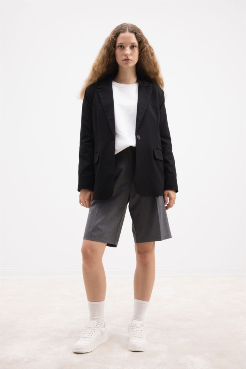 Woman Black Regular Fit Blazer