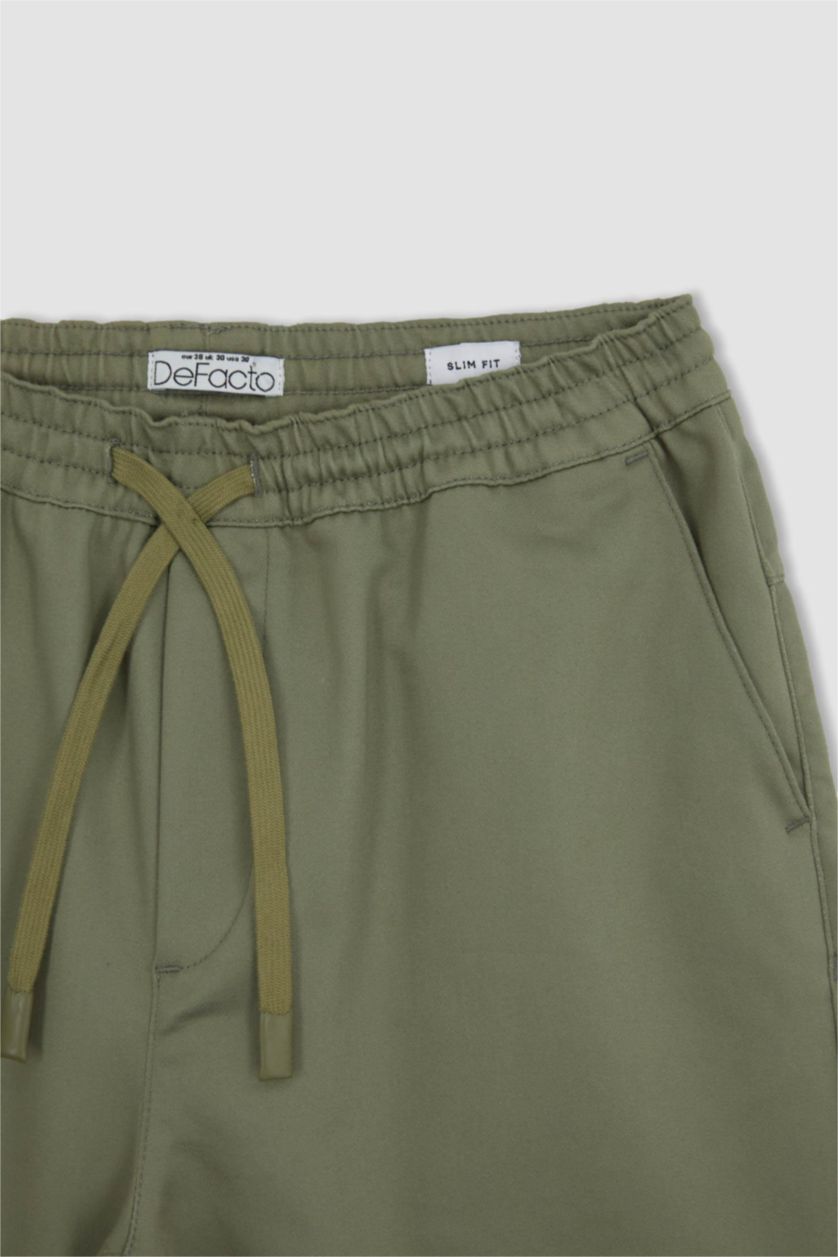 Ерлер Жеңіл хаки Slim Fit икемді белі бар негізгі шорт