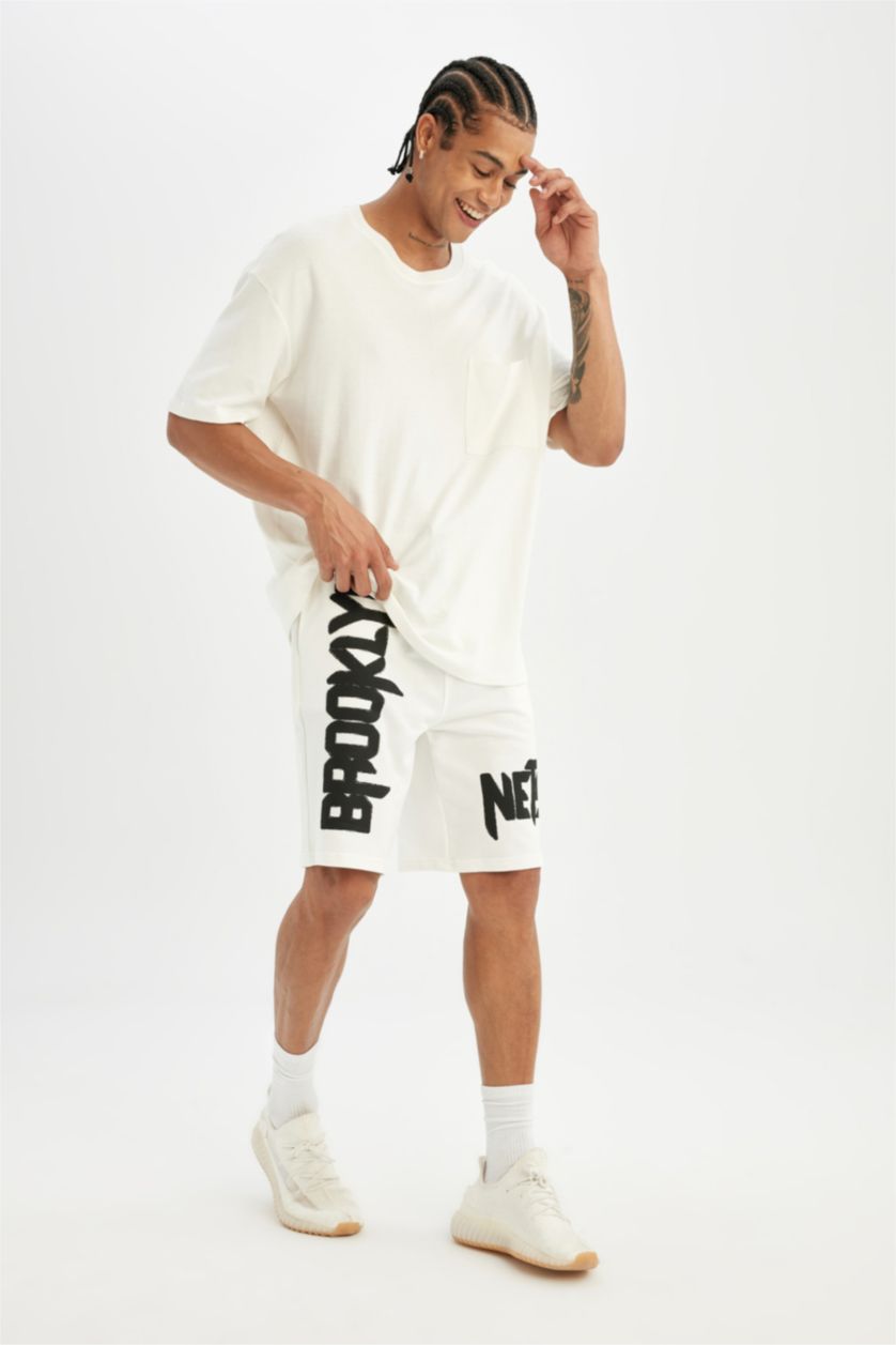HOMME Blanc Short àcoupe régulière NBA Brooklyn Nets de DeFacto Fit