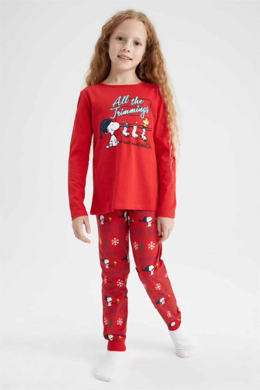 Girls & Teens Red 2 piece Regular Fit Snoopy Licensed Knitted Pyjamas