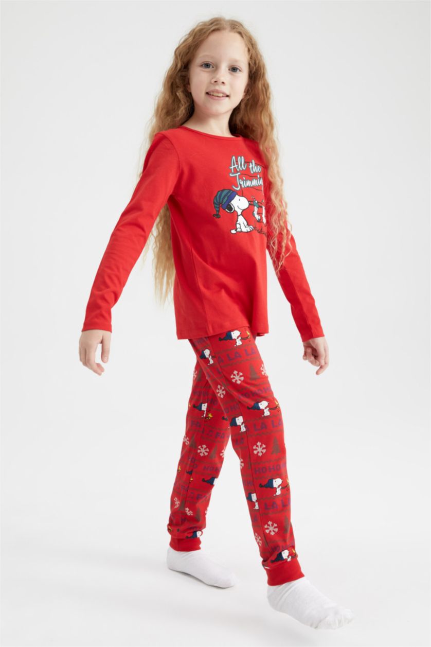 Girls & Teens Red 2 piece Regular Fit Snoopy Licensed Knitted Pyjamas