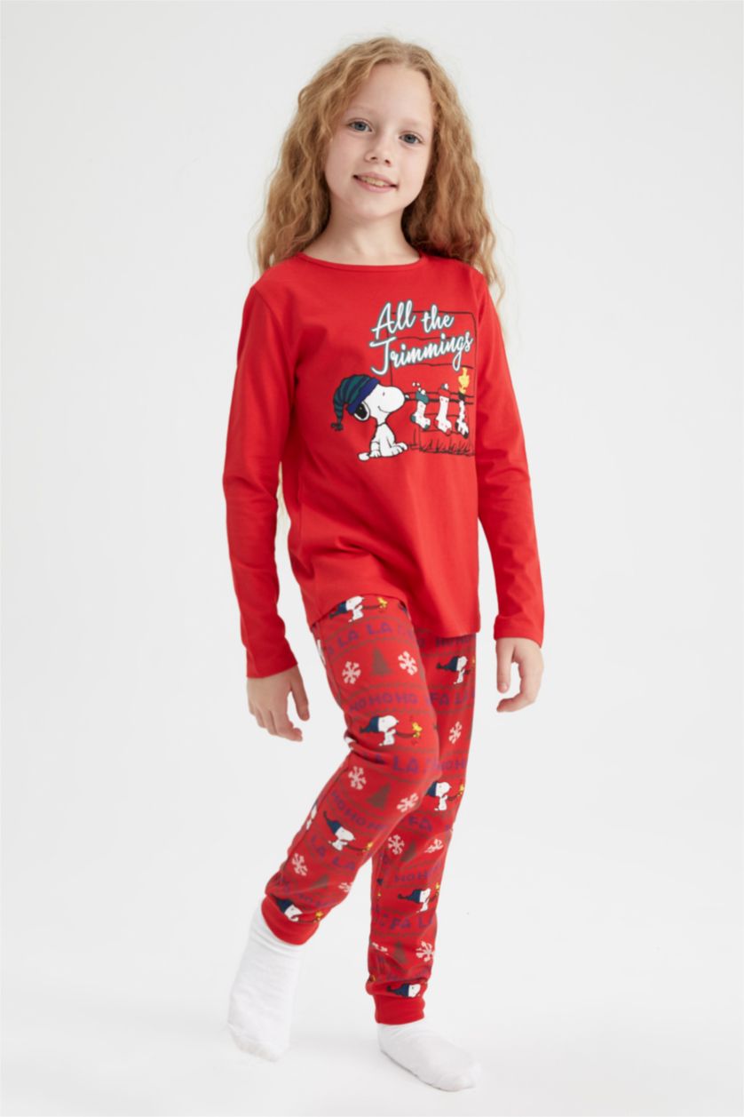 Girls & Teens Red 2 piece Regular Fit Snoopy Licensed Knitted Pyjamas