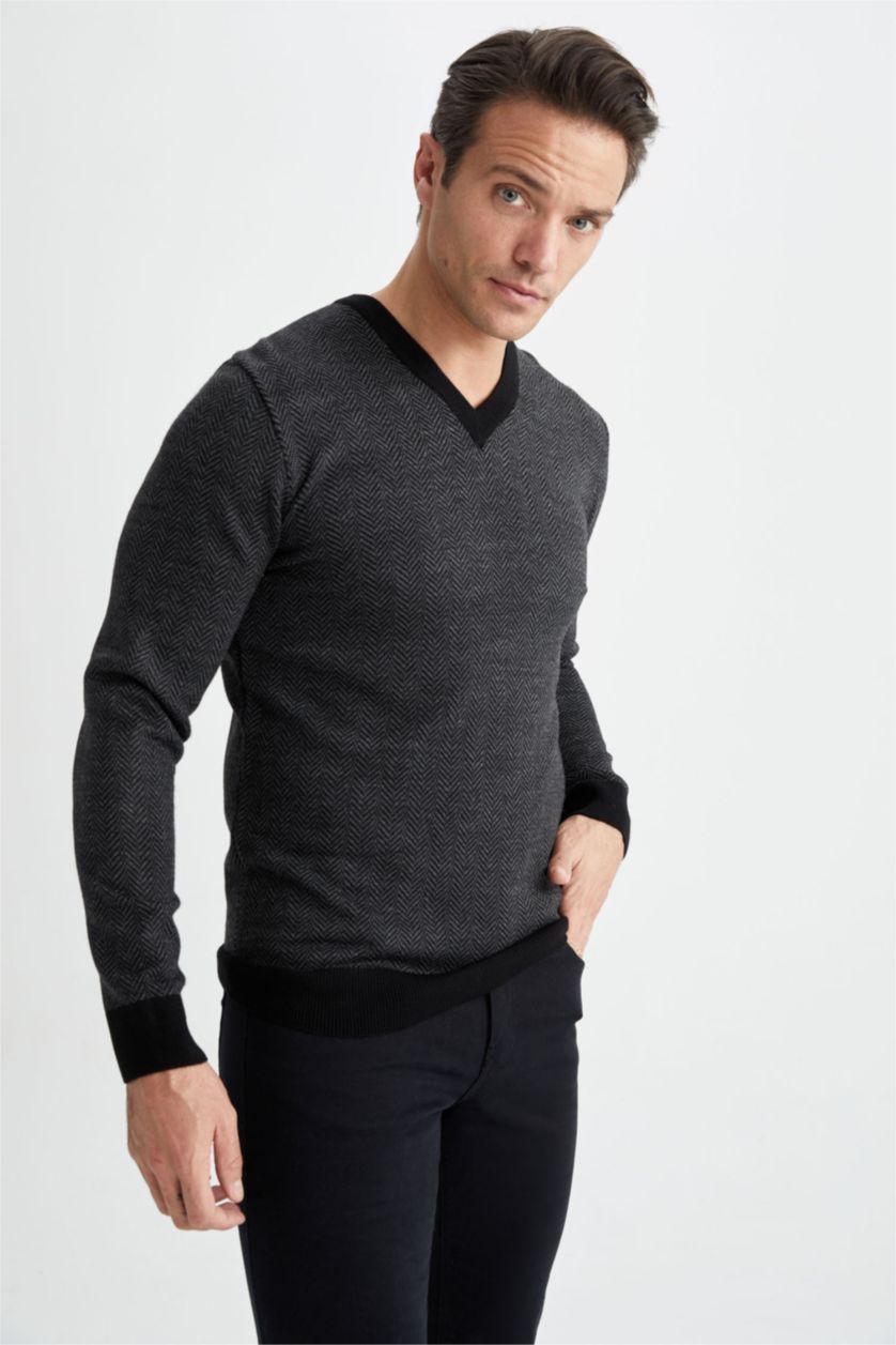 MAN Black Regular Fit V-Neck Knitwear Pullover