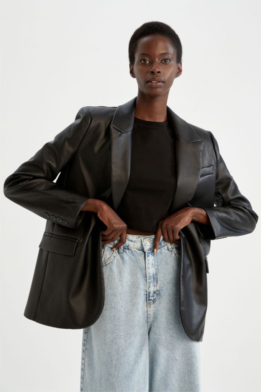 Kadın Siyah Regular Fıt Blazer Ceket