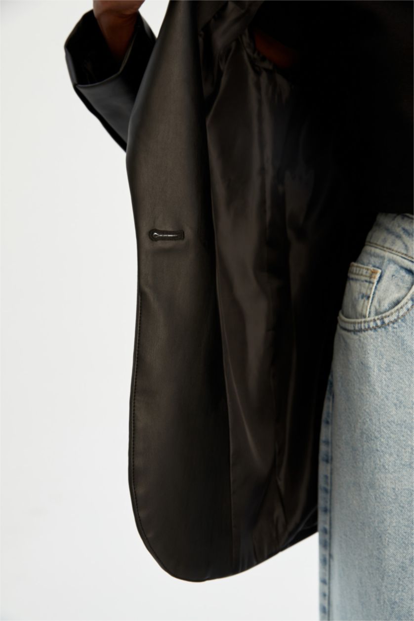 Kadın Siyah Regular Fıt Blazer Ceket