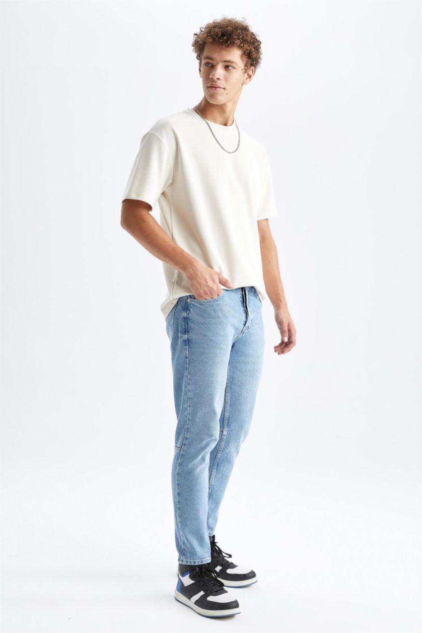 رجال أزرق فاتح بنطلون جينز 90’S قصة ضيقة مستدام
