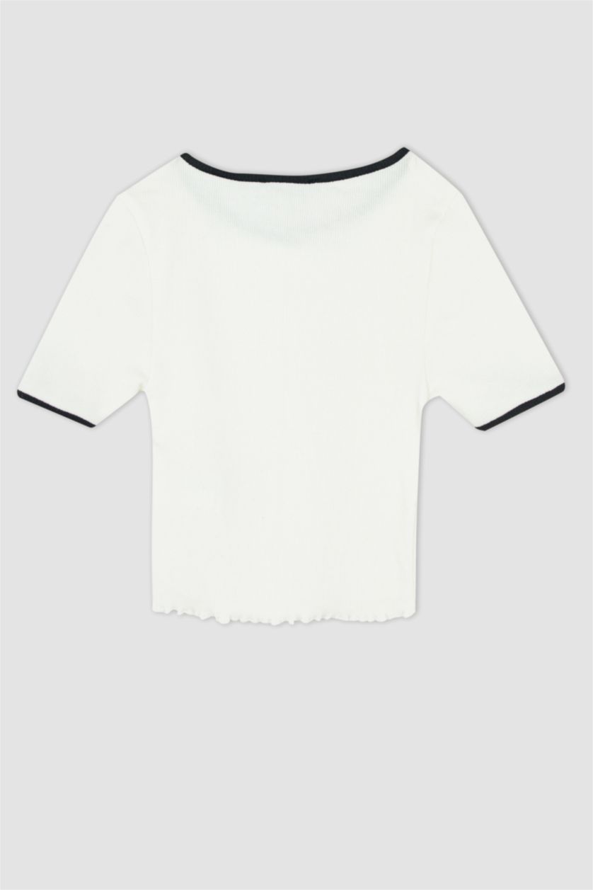 Woman White Slim Fit Short Sleeve T-Shirt