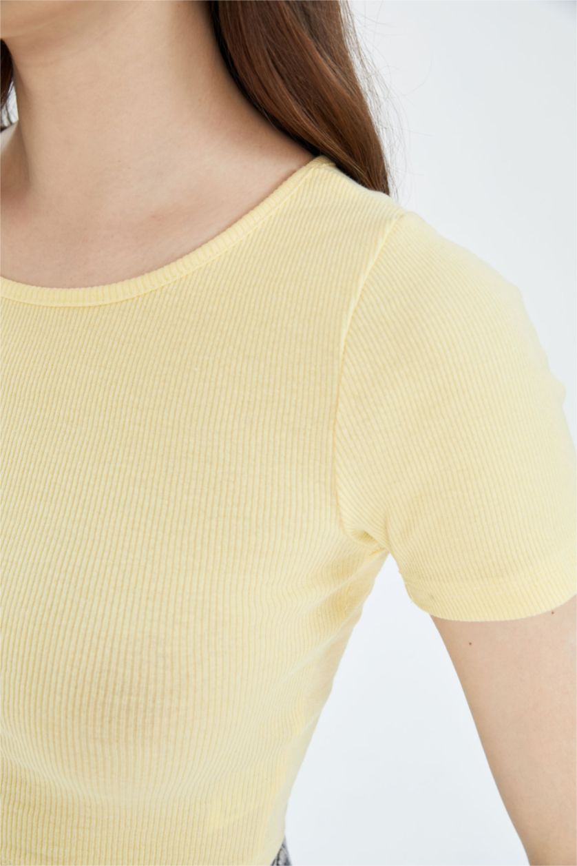 WOMAN Yellow Coool Fitted Crew Neck Short Sleeve Crop T-Shirt