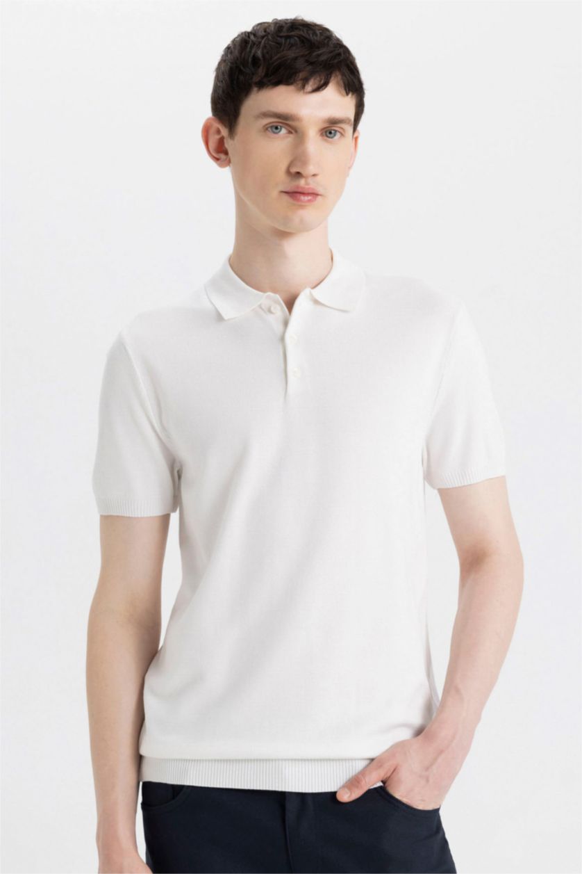 Erkek Kırık Beyaz Slim Fit Dar Kesim Polo Yaka Kısa Kollu Basic Düz Triko Tişört