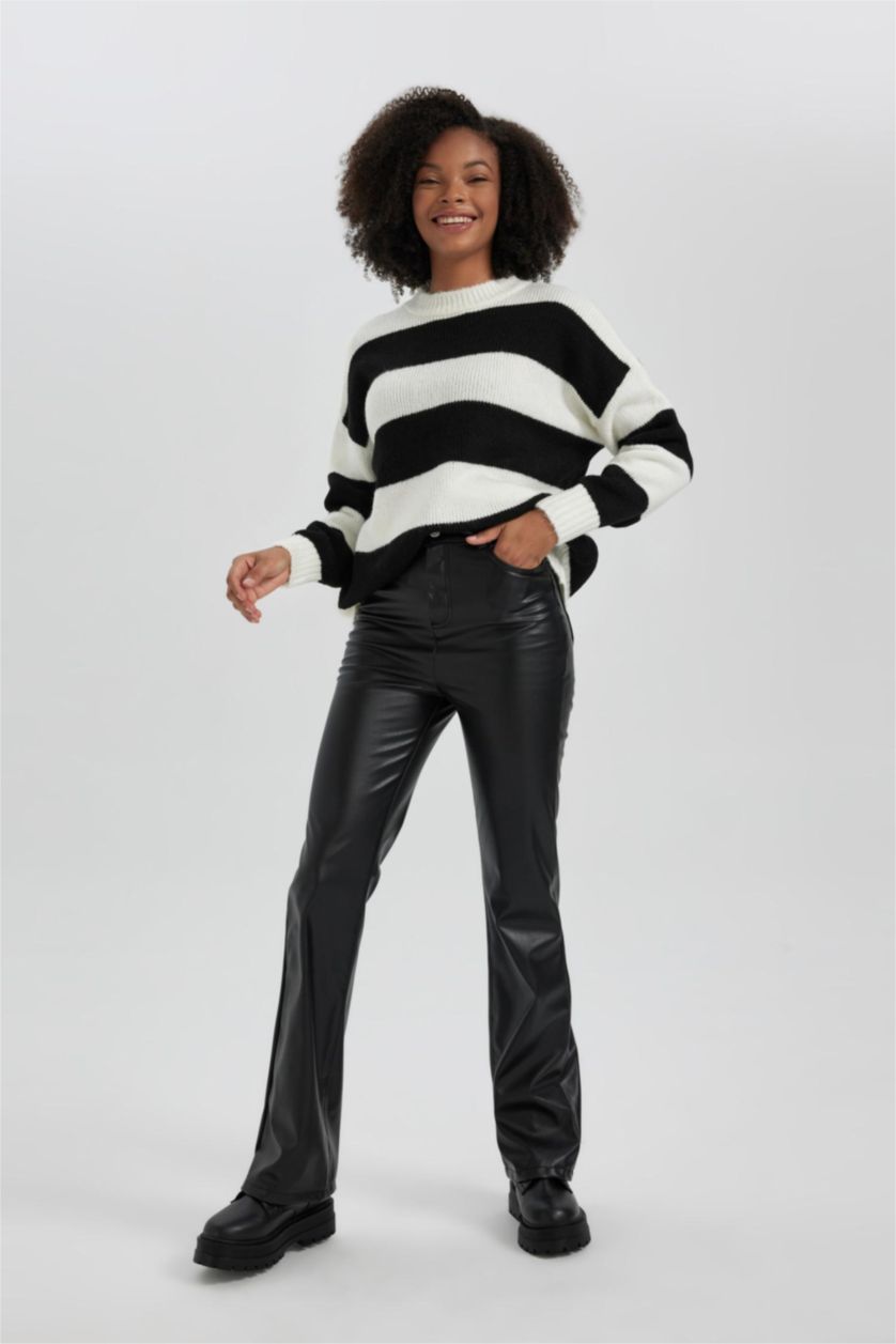 حريمي أسود بنطلون جلد صناعي برجل واسع بجيب