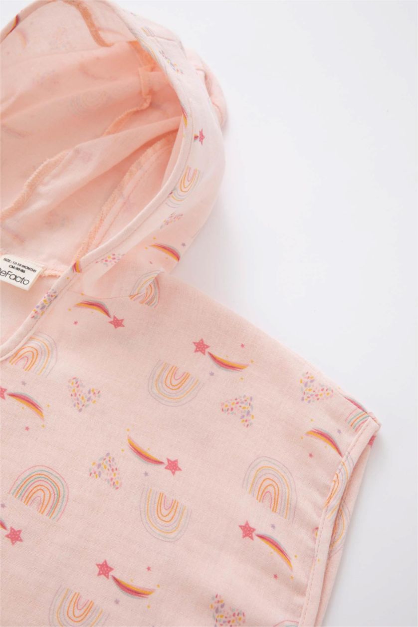 Kız Bebek Pembe Kız Bebek Desenli Kapüşonlu Müslin Panço Havlu