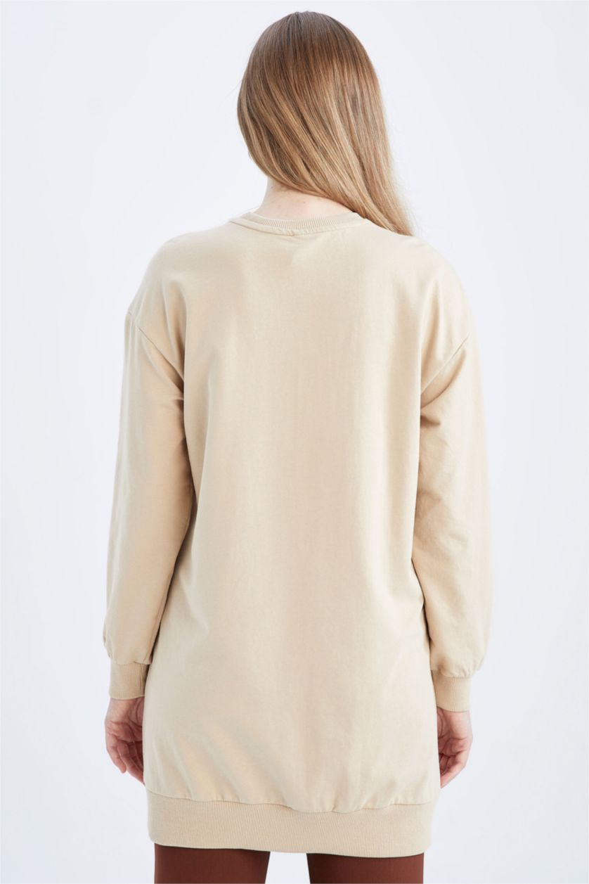 نساء بيج سويت تونيك قماش رقيق مطبوع قصة مريحة بياقة مستديرة