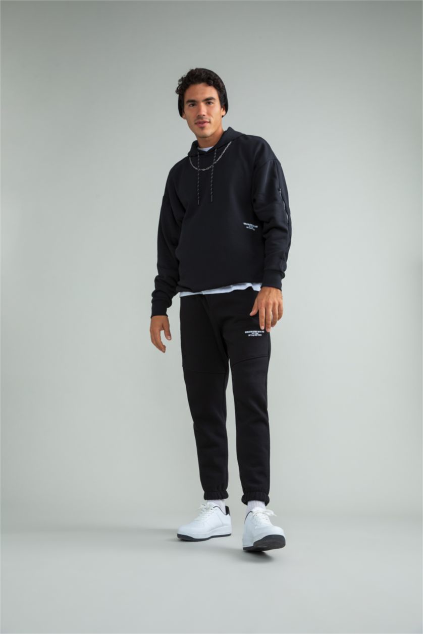 رجال أسود Regular Fit Trousers