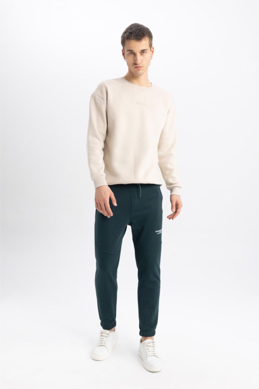 MAN Green Regular Fit Zipper Pocket Trousers