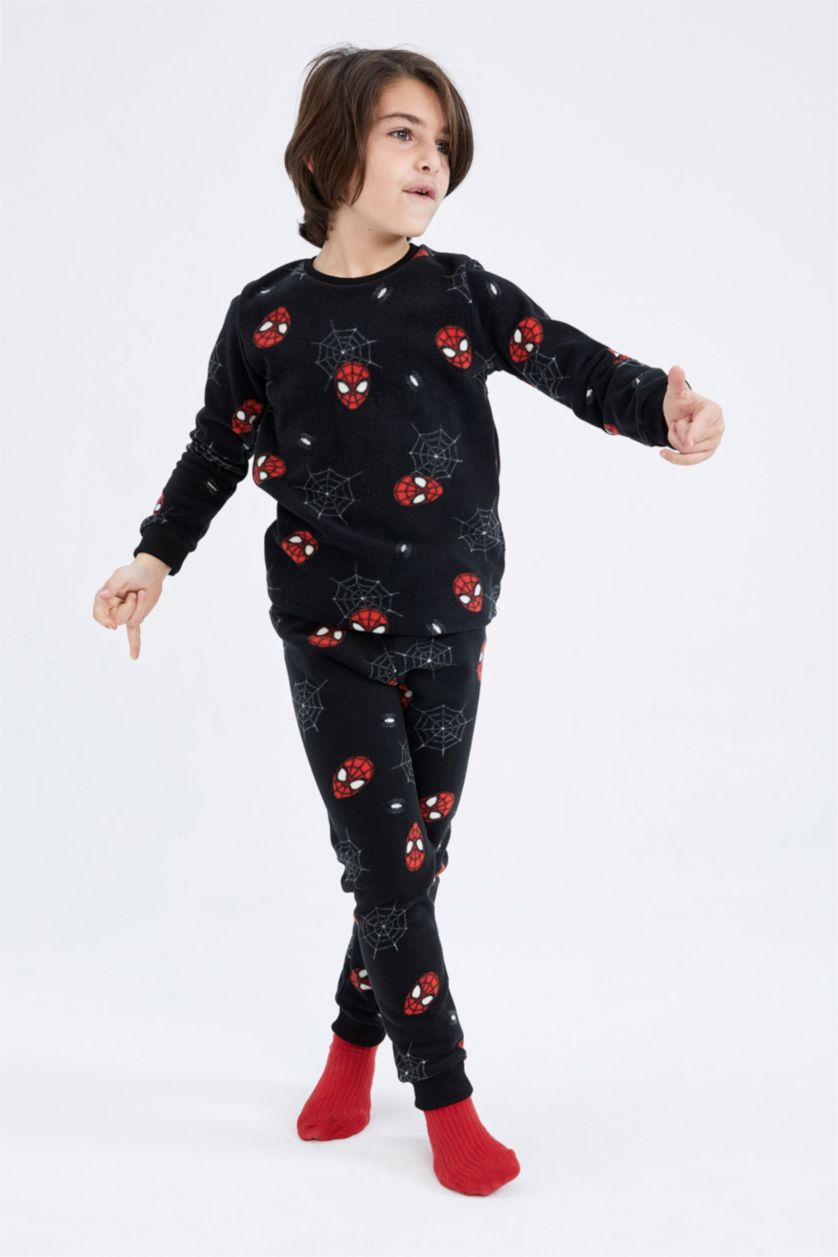 BOYS & TEENS Black Boy Marvel Spiderman Fleece Pajamas Set
