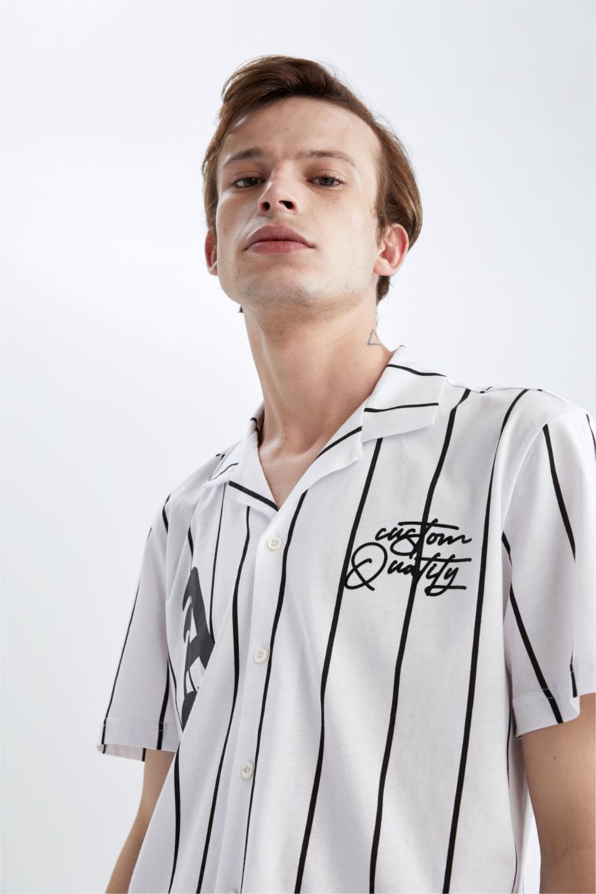 MAN White Regular Fit Apache Neck Printed Short Sleeve Shirt