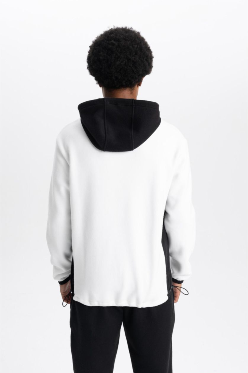 رجالي بيج فاتح سويت شيرت قطيفة قصة عادية بكابيشون من DeFactoFit