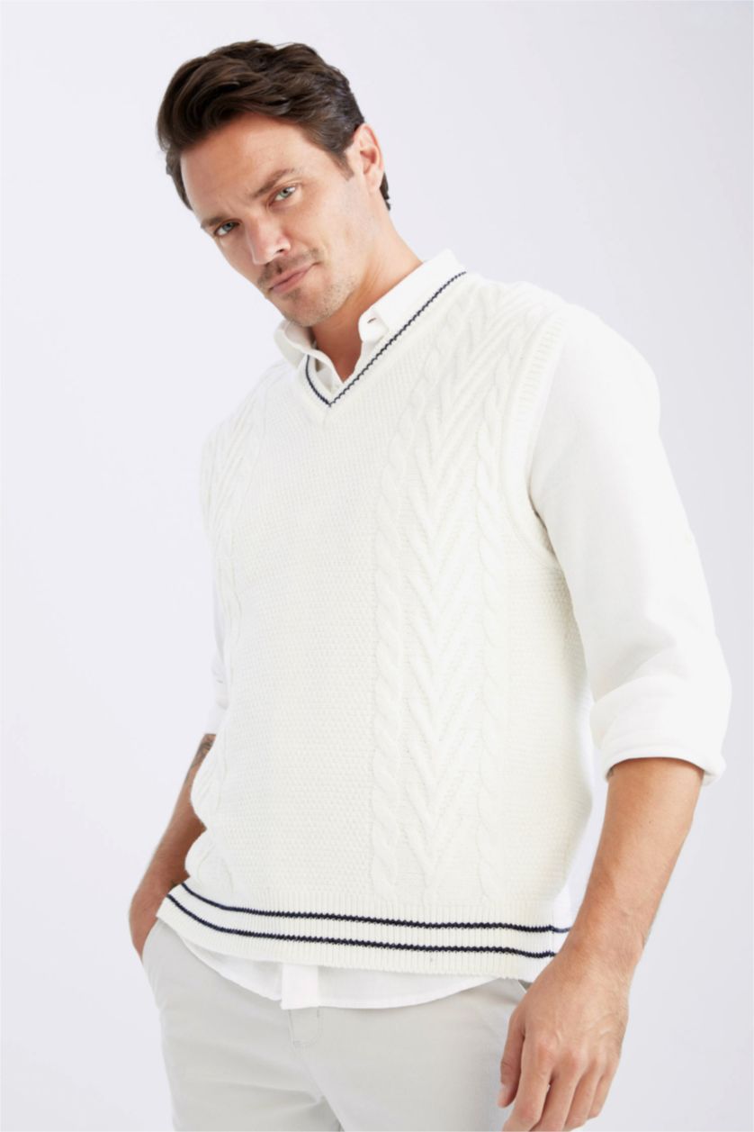رجالي اوف وايت بلوفر كت تريكو بقصة عادية بياقة V